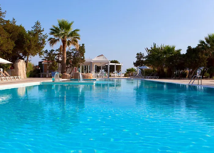 Marvell Club Hotel & Apartments