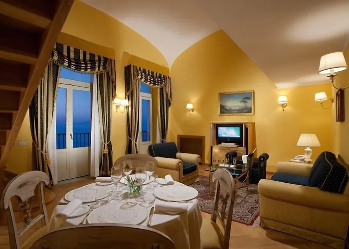 Hotel Con Piscina Imperial Tramontano