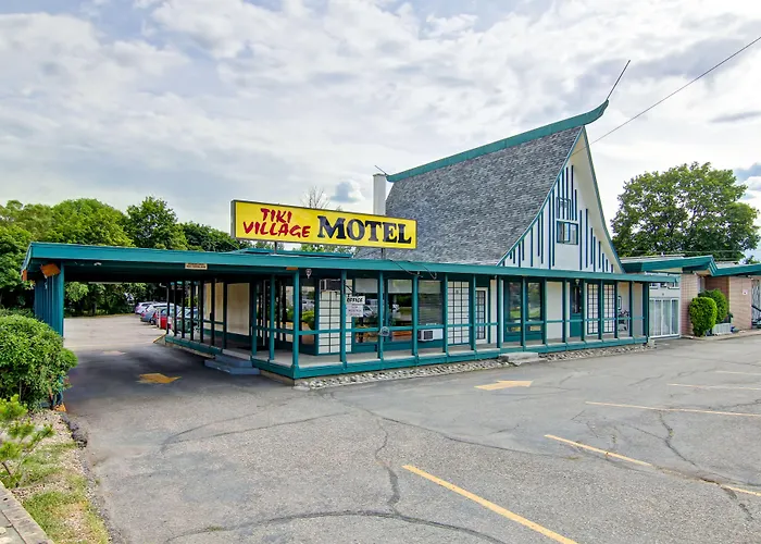 Tiki Village Inn