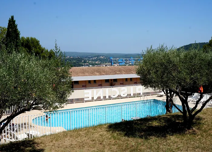 Logis Hotel Le Col De L'ange