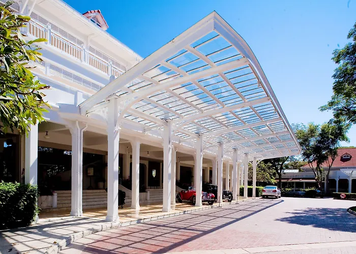 Family Hotel: Centara Grand Beach Resort & Villas Hua Hin