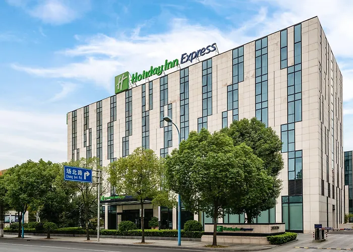 Holiday Inn Express Shanghai Gongkang By Ihg