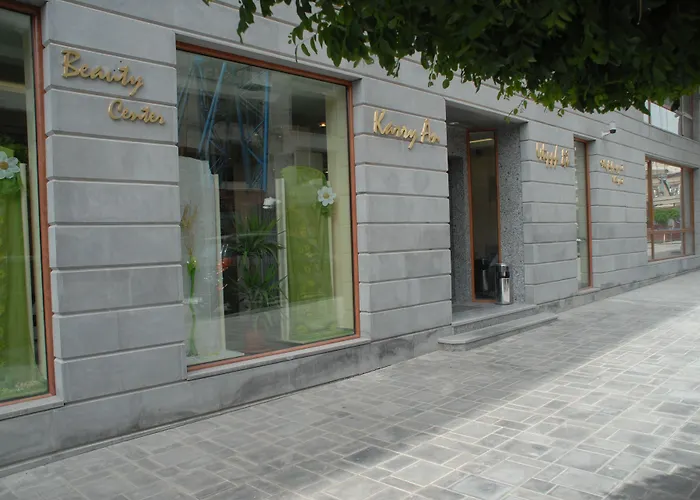 Romantic hotel: Paris Hotel Yerevan