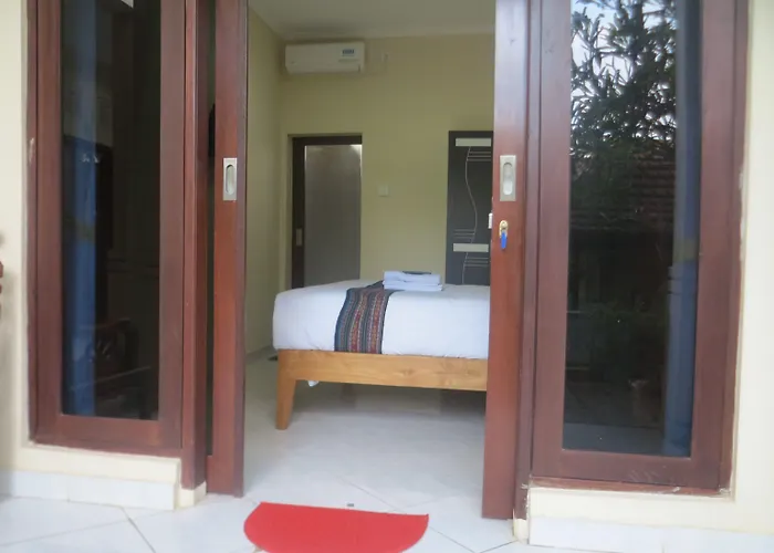 Sari Buana Bed & Breakfast