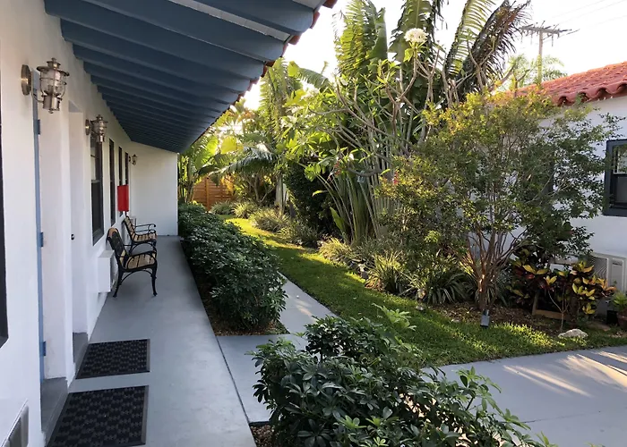 Oasis Hotel
