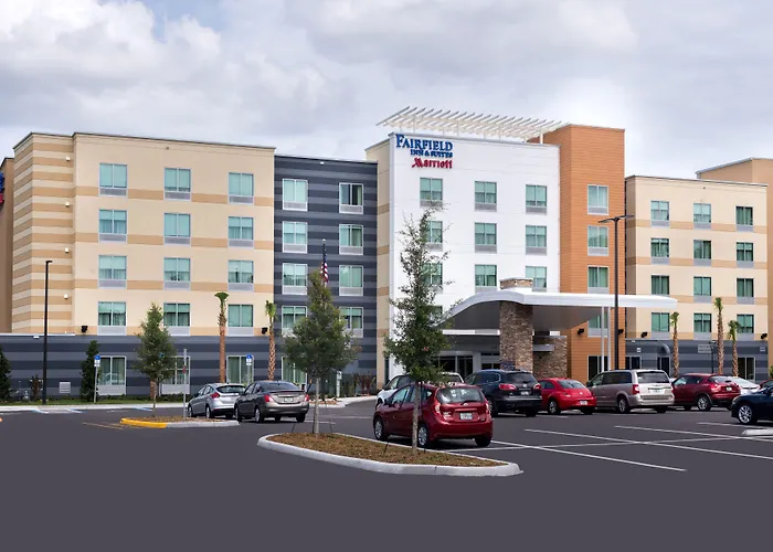 Fairfield Inn & Suites By Marriott Orlando East/Ucf Area