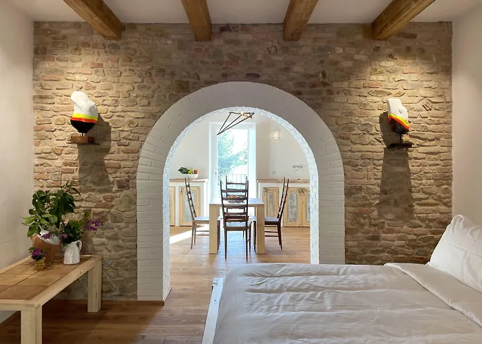 Castello di Granarola