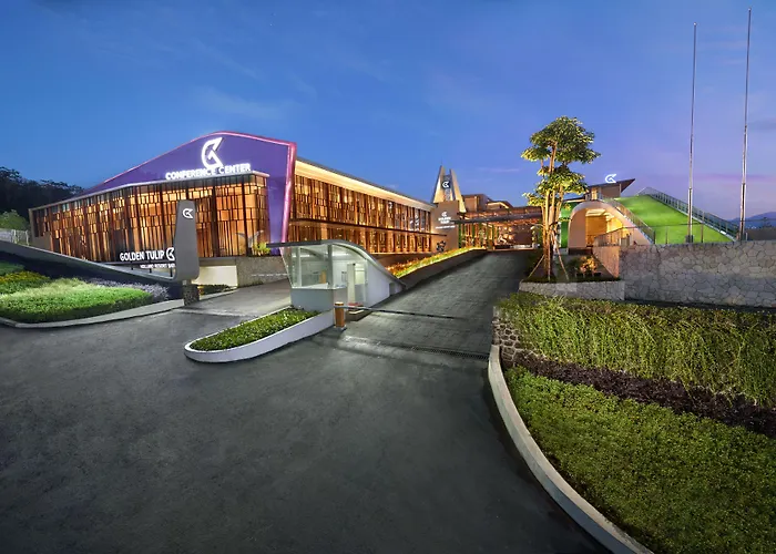 Golden Tulip Holland Batu