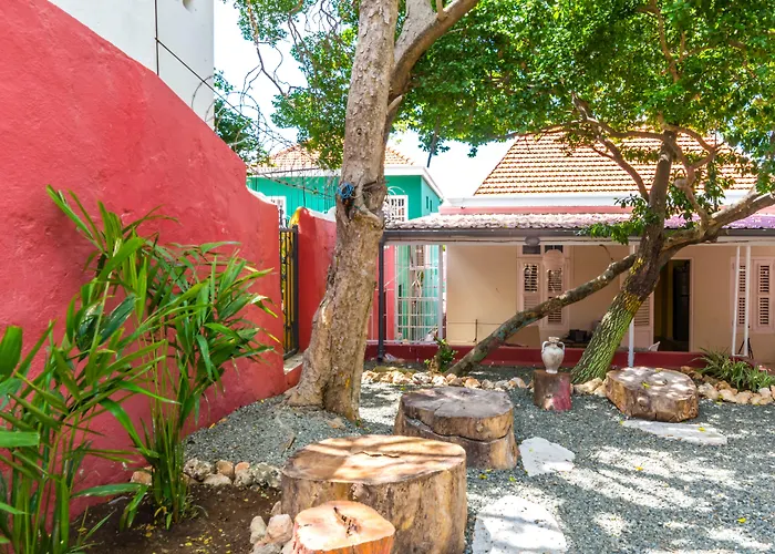 Bario Hotel