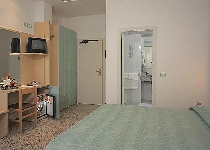 Hotel Jacuzzi: Hotel Aurora