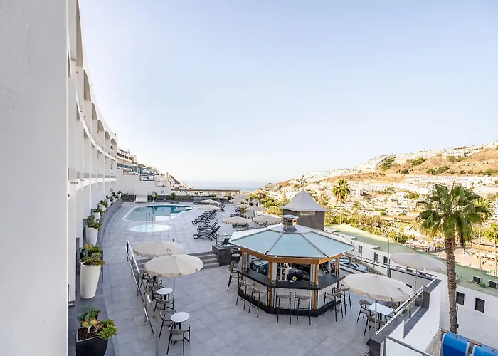 Apartamentos Cabau Altair