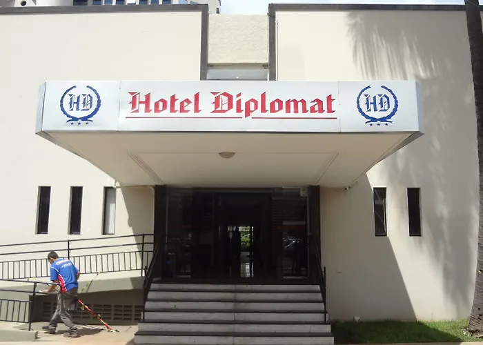 Hotel Diplomat By Bsb Inn