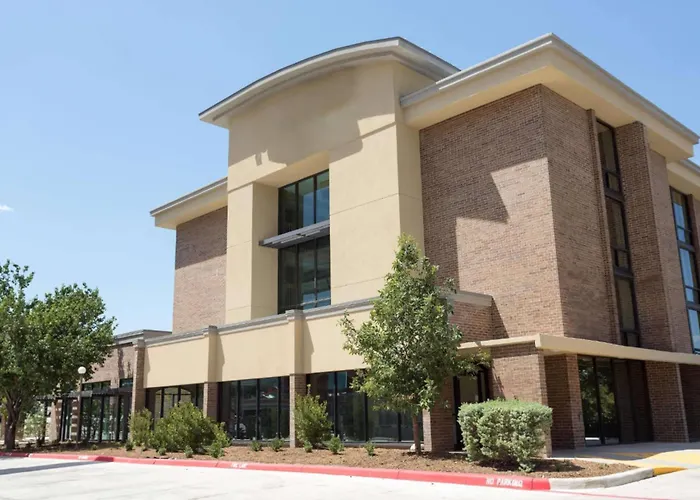 Jacuzzi hotel: Heritage Inn & Suites San Antonio Airport, Trademark Wyndham