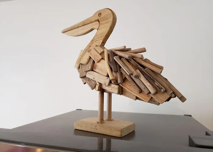 Pet Friendly hotel: Tropical Garden Hotel