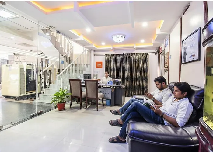Cheap hotel: Fabhotel Oriental Suites III