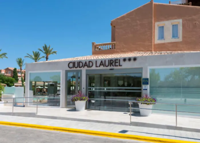 Aparthotel Ciudad Laurel