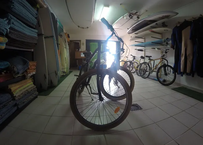 Supertubos Beach Hostel
