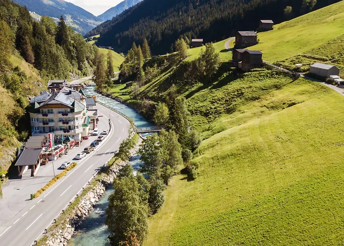 Hotel Höllroah