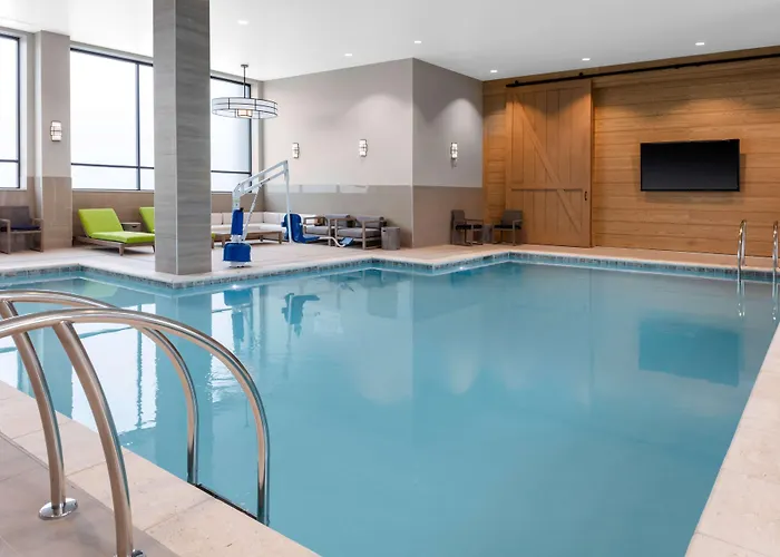 Pet Friendly hotel: Hyatt House Nashville Downtown-Convention Center