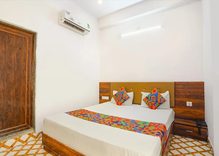 Fabhotel Shree Aurora