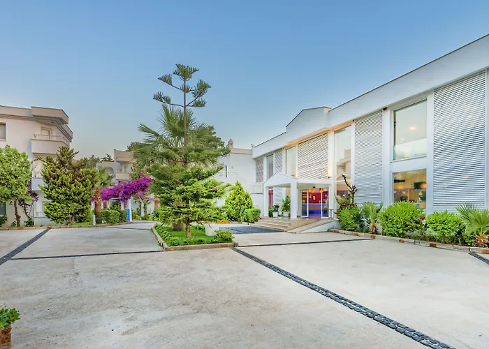 Bendis Beach Hotel