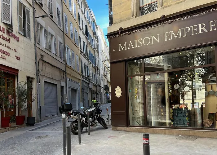 Avec Terrasse