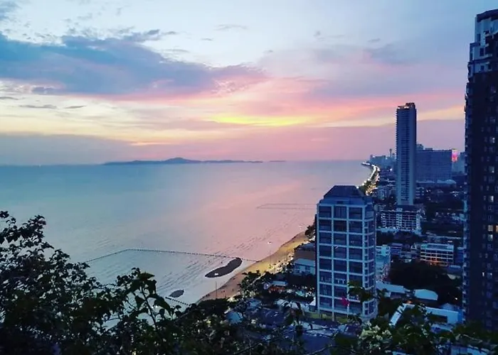 Beautiful 2 Bedroom Seaview 18Th Floor 78Sqm พัทยา