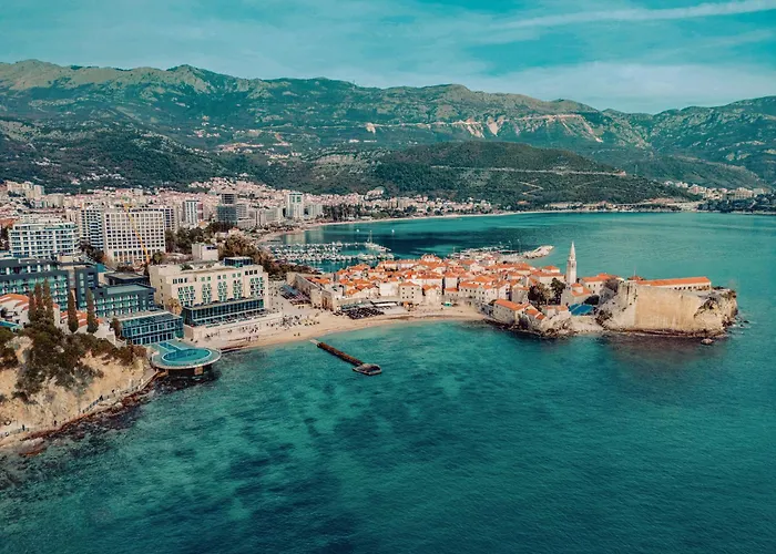 Avala Resort & Villas