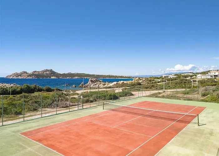 Mangia'S Santa Teresa Sardinia, Curio Collection By Hilton