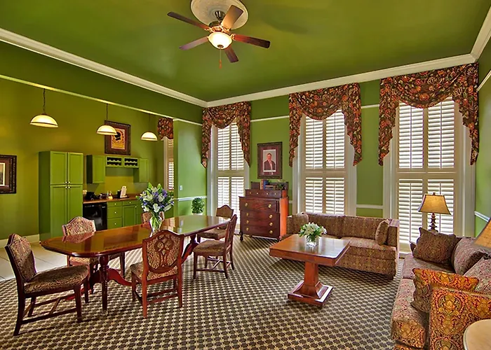 Menger Hotel