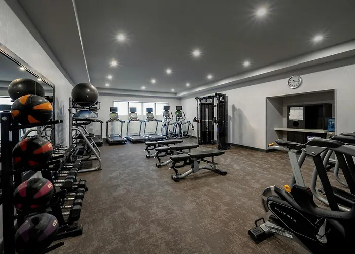 Central hotel: Fairfield Inn & Suites By Marriott Winnipeg