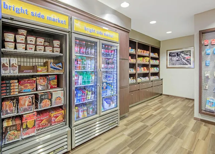 Airport Hotel: La Quinta By Wyndham San Antonio Airport