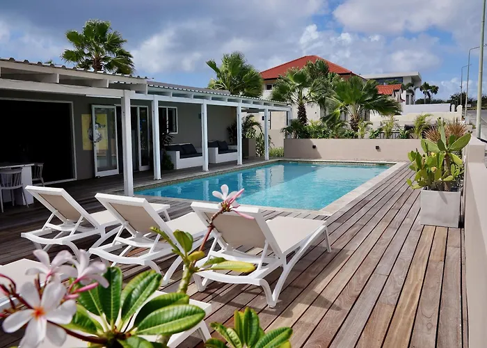 Boutique Hotel & Apartments Jt Curacao