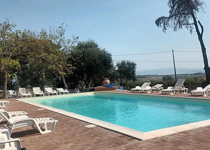 Agritur Villa Osvaldo Castiglione del Lago Perugia Piscina acqua salata possibilità colazione