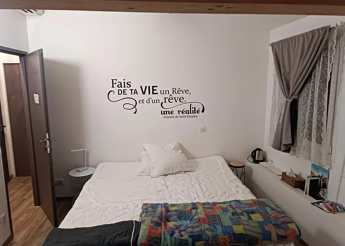 Hôtel bon marché: Alpinias Bed And Breakfast