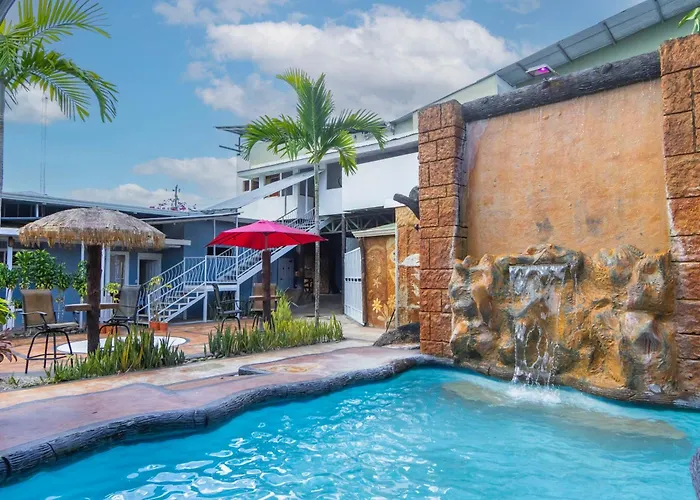 Arenal Poshpacker Boutique Urban Tropical Hotel
