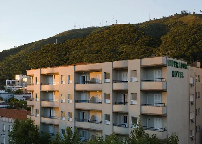 Hotel com pingue-pongue: Imperador Hotel