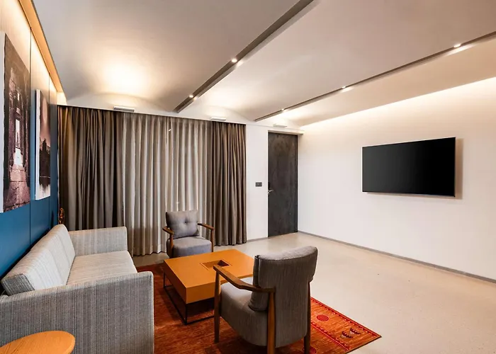 Boutique hotel only: Radisson Resort And Spa Lonavala