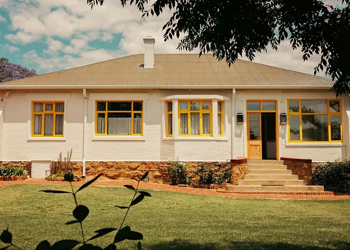 Fishbird Art Deco Villa