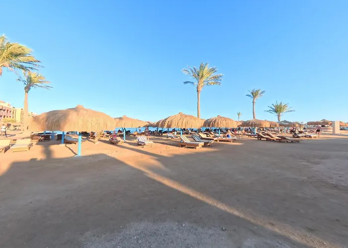 New Chalet With Sea View And Private Beach Access 82M