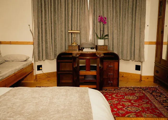 Fishbird Art Deco Villa