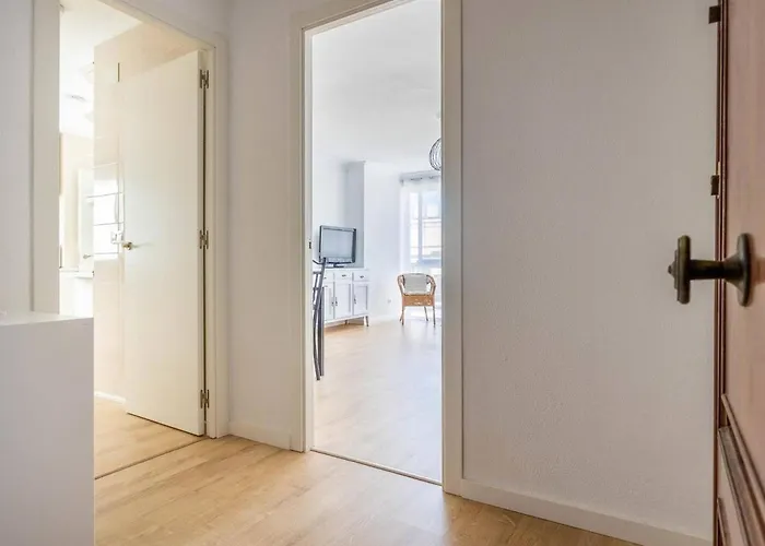 Hotel cerca del colegio: Apartamento Isbilya