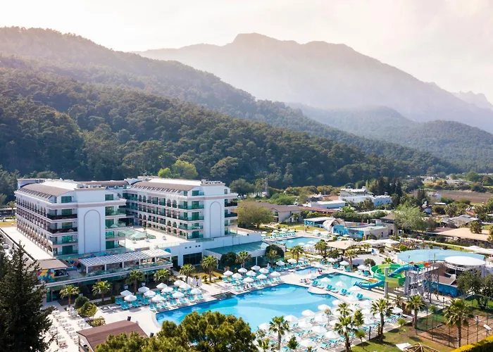 Hotel with view: Dosinia Luxury Resort