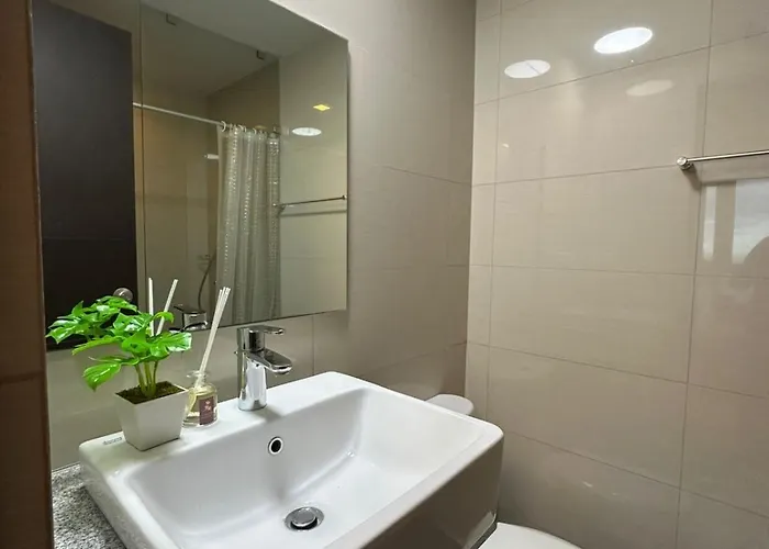 35Th Prime Staycation Bgc