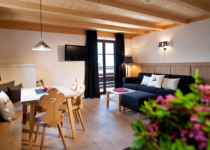 Zin Senfter Residence