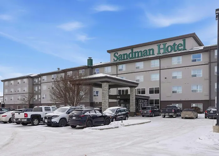 Сity center hotels Sandman Saskatoon