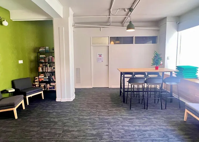 Utopia31 Hostel - Formerly Frienz Backpacker