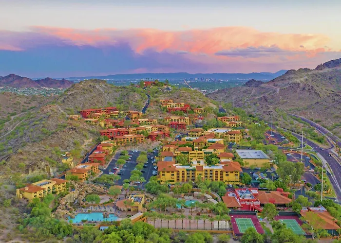 Casino hotel: Hilton Phoenix Tapatio Cliffs Resort