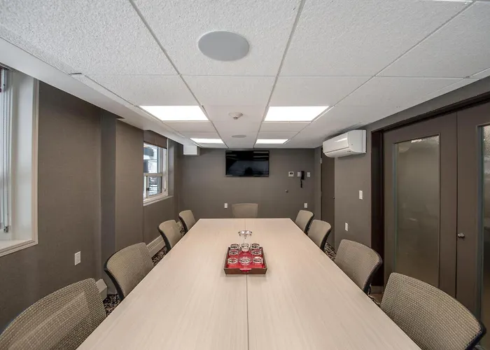 Hotel: Coast Calgary Downtown Hotel & Suites By Apa