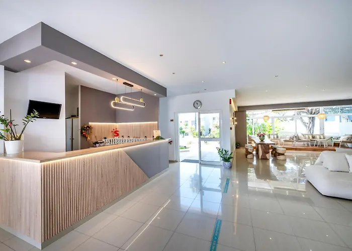 Palm Beach Hotel - Adults Only